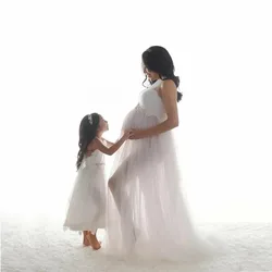 Vestido largo embarazo con tul para sesiones de maternidad