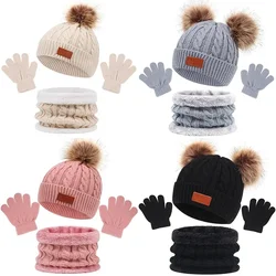 Gorro de invierno bebé en punto con pompón, bufanda y guantes
