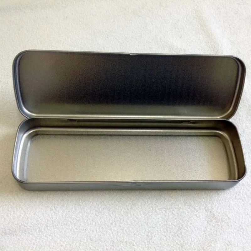 Estuche metálico rectangular resistente para bolígrafos y plumas - imagen 4