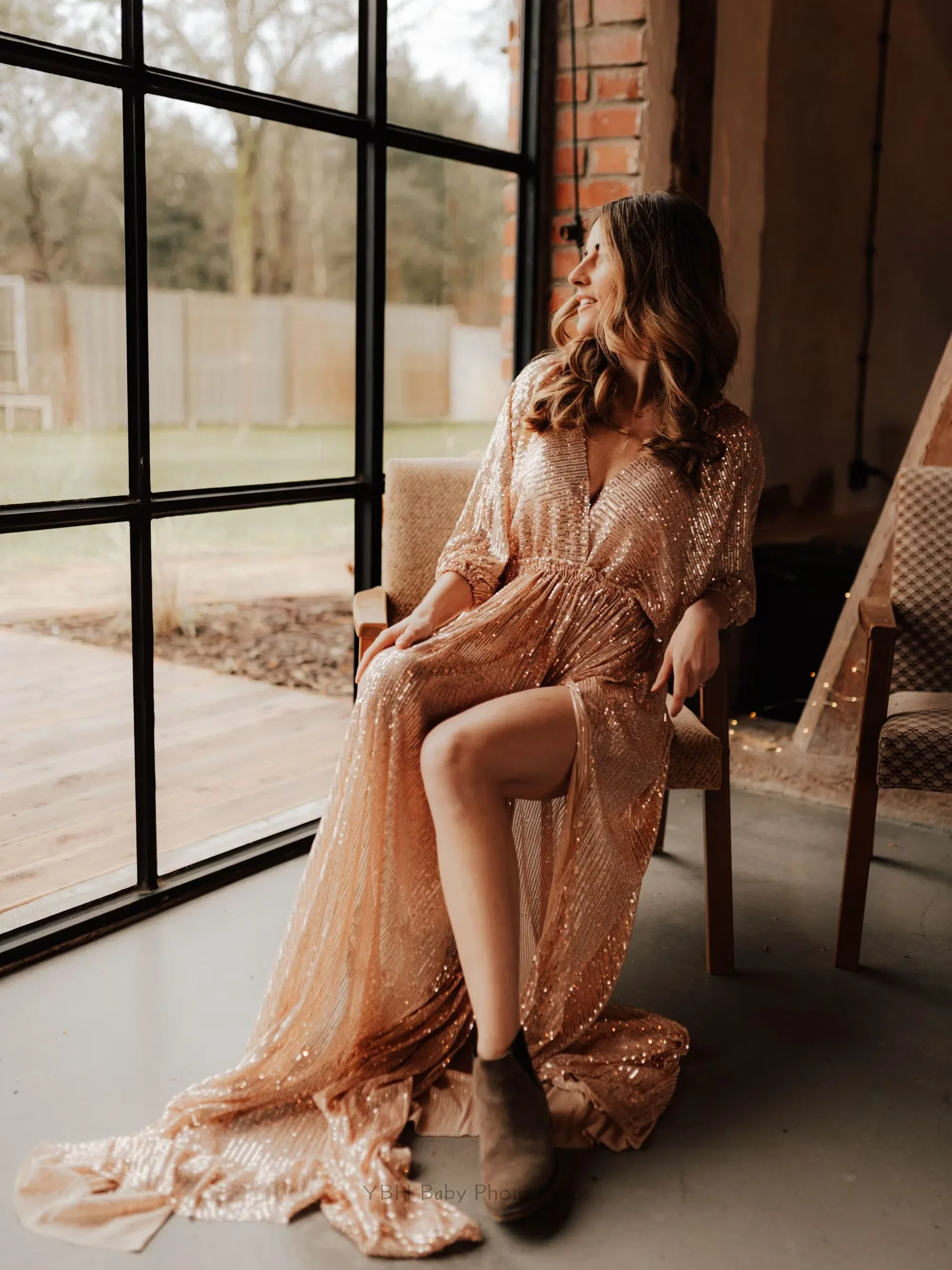 Vestido de maternidad elegante con lentejuelas y cuello V vintage - imagen 5