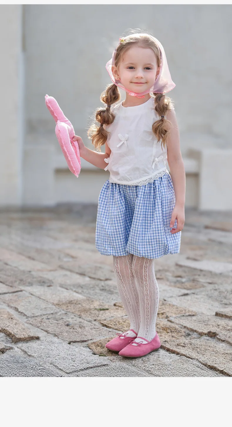 Estilo versátil para vestir a la niña