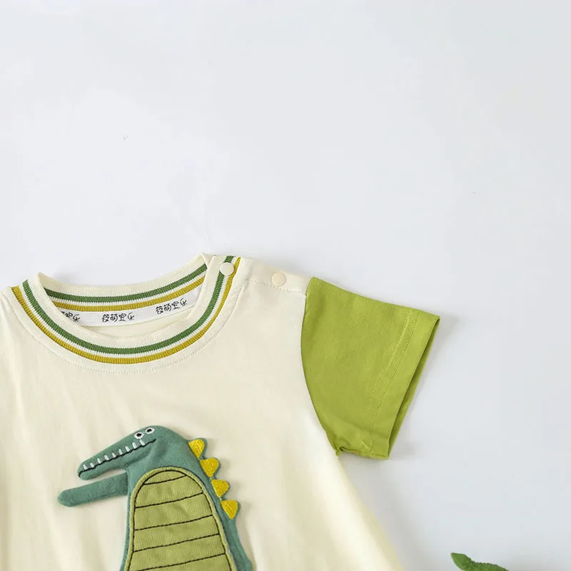 Pelele infantil visto de frente