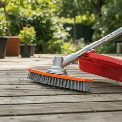 Cepillo de limpieza resistente para jardín con mango ajustable