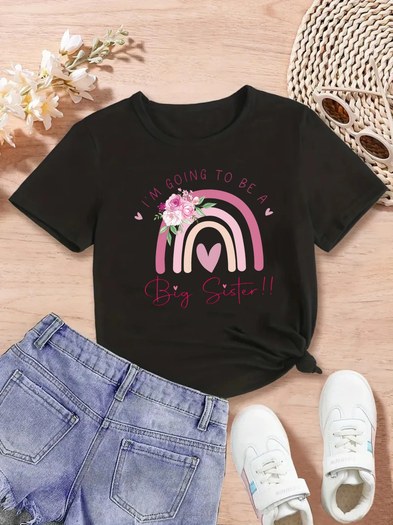 Camiseta niña con corazón y flores arcoíris – divertida - imagen 3