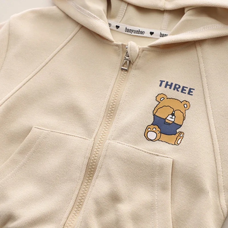 Conjunto de otoño para bebé: chaqueta con capucha y pantalones - imagen 4