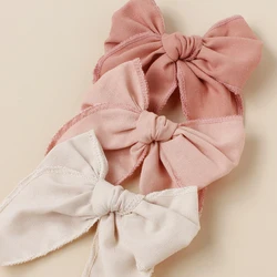 Pinzas para niñas decorativas con lazo mariposa y flequillo