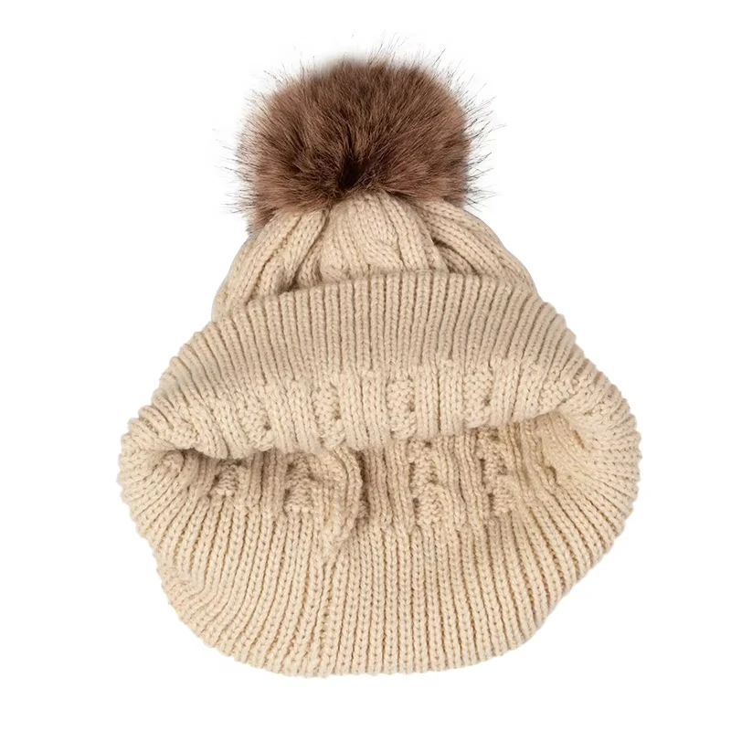 Invierno niña: gorro, bufanda y guantes con pompon pelo sintético - imagen 3