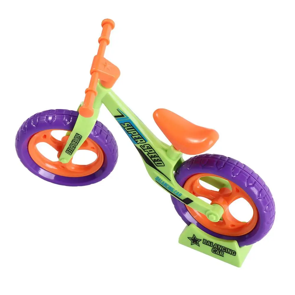 Bicicleta de juguete de equilibrio de plástico modelo rábano - imagen 5