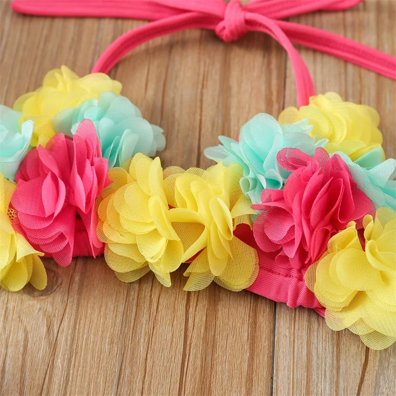 Traje de baño niña con flores, bikini halter y gorro de playa - imagen 5