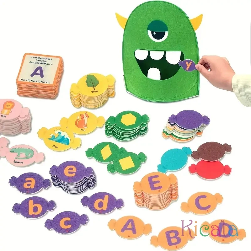 Detalle de tarjetas con letras y monstruos
