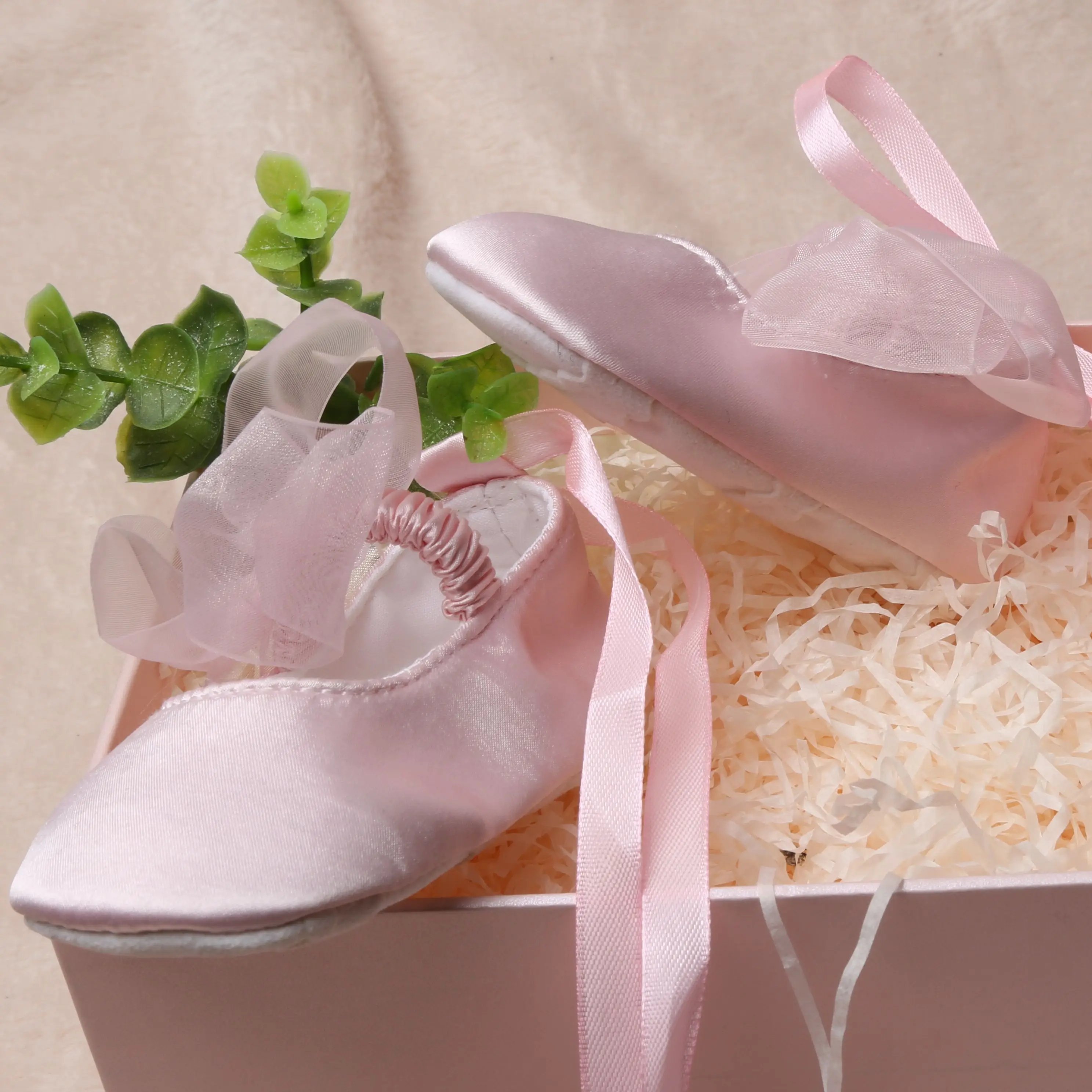 Zapatos de niña suela blanda antideslizante rosa con cinta satén - imagen 4