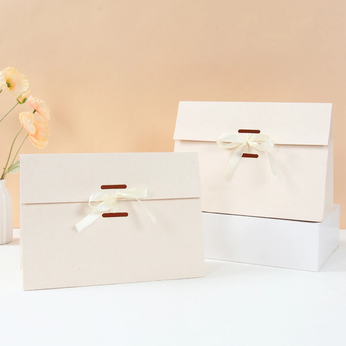 Bolsas de regalo para bautizo de color claro decorativas - imagen 5