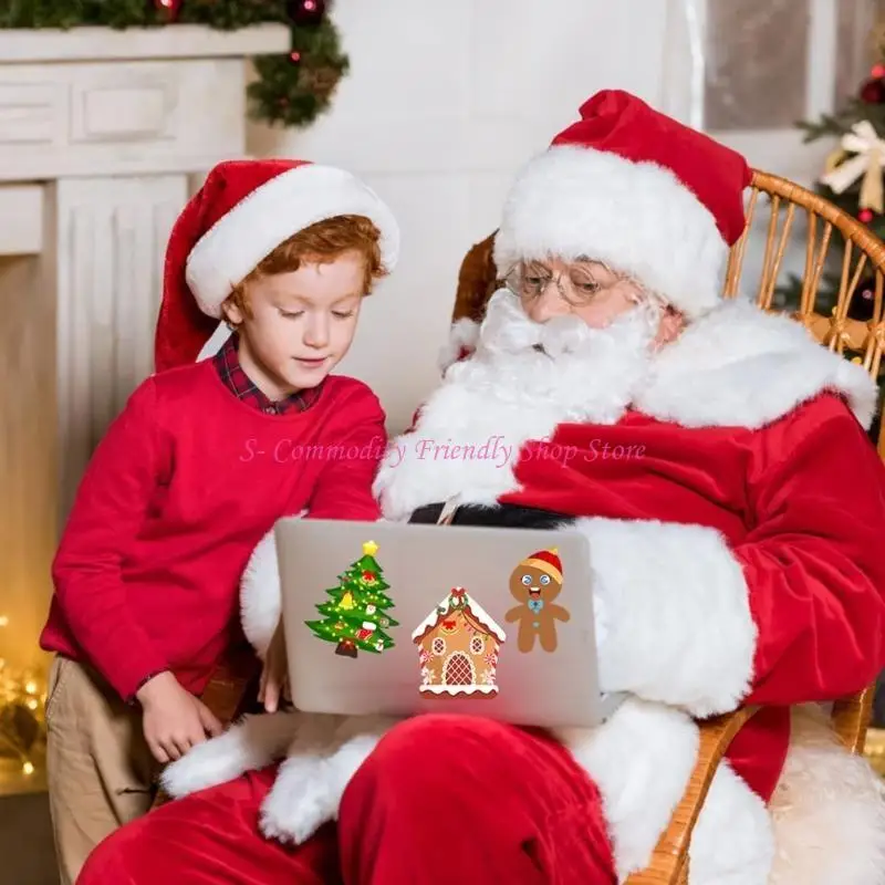 Árbol de Navidad puzle pegatinas en manualidad infantil