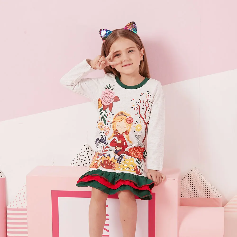 Vista trasera y laterales del vestido infantil DXTON