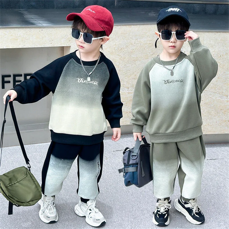 Conjunto de sudadera infantil dos piezas con letras primavera-otoño