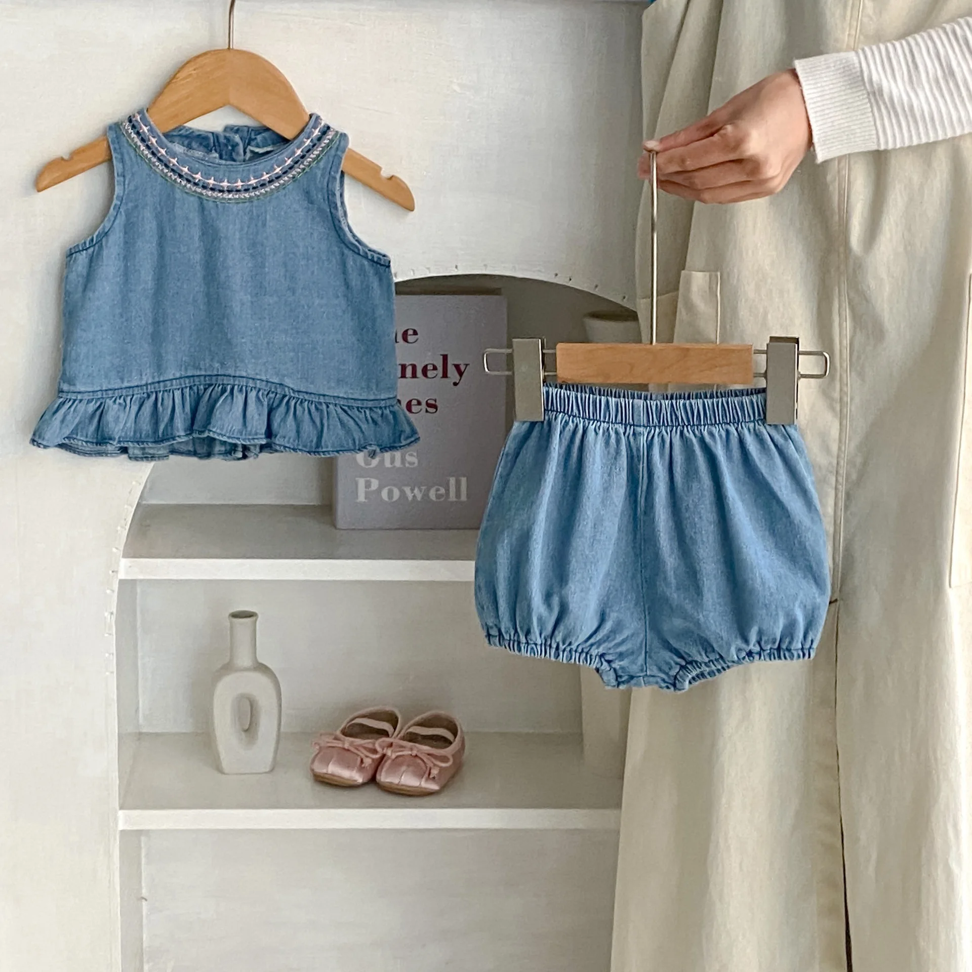 Pantalones cortos bombachos vaqueros para niña
