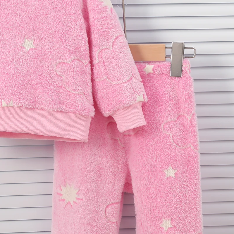 Pijama polar suave para niña – Cálida para otoño e invierno - imagen 2
