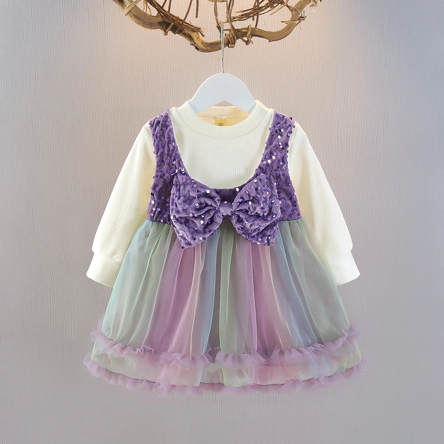 Vestido en conjunto con accesorios