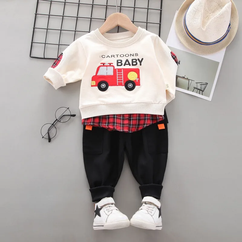 Detalle del estampado y tejido del conjunto