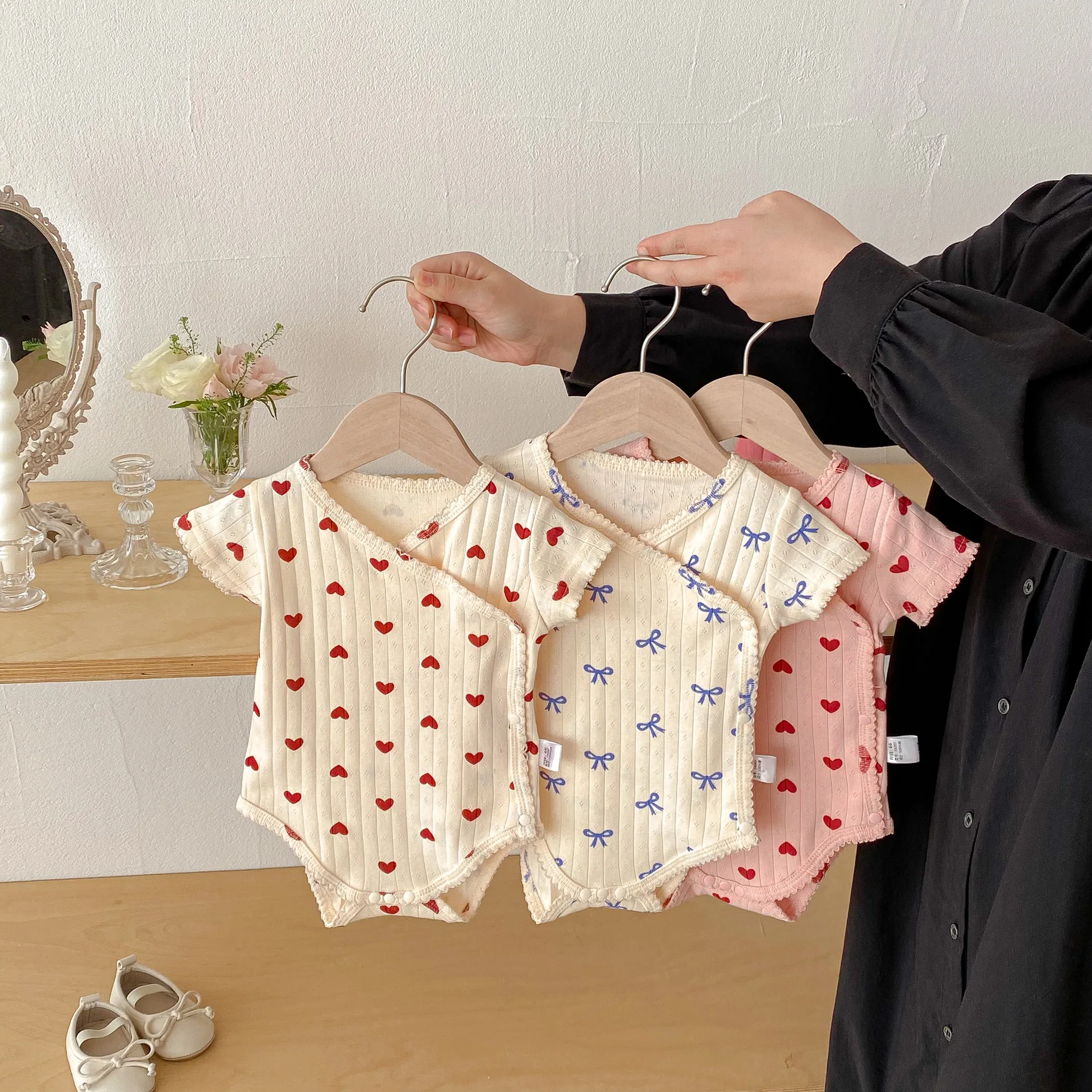 Body de bebé con corazón para niña – Algodón suave veraniego