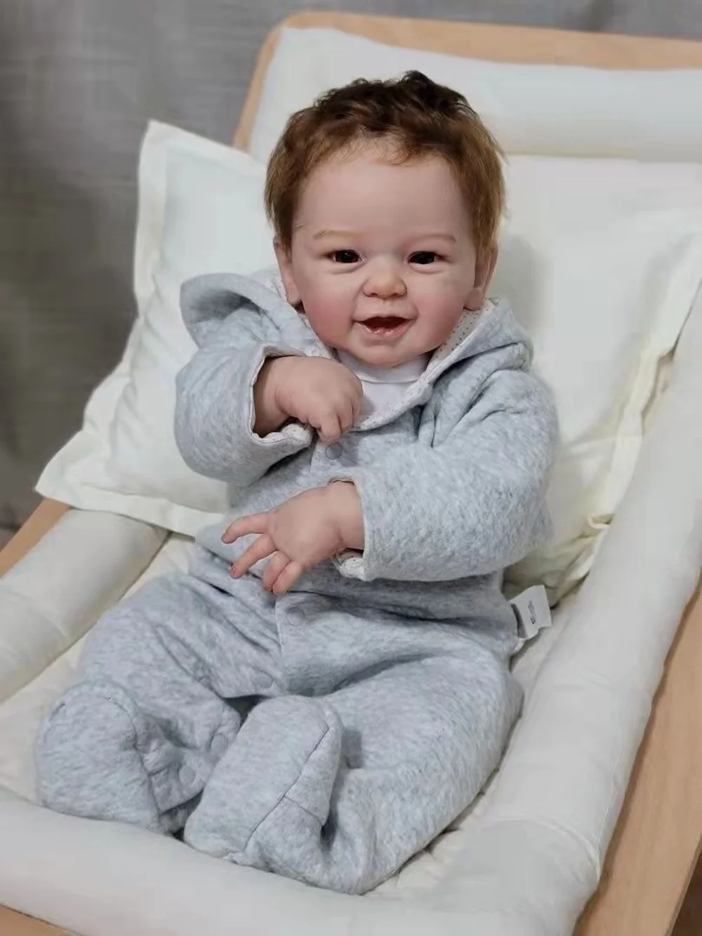 Muñeca Reborn realista Fénix – Cuerpo suave de vinilo - imagen 2