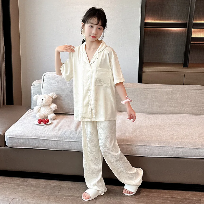 Pijama jacquard mariposa para niña fresco y ligero