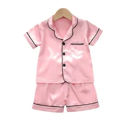 Conjunto verano niña: camiseta y shorts de algodón orgánico