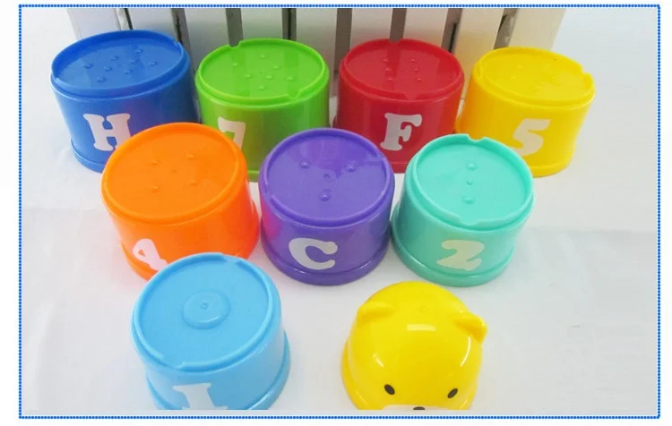 Primer plano de las tazas Apilables Haifeng