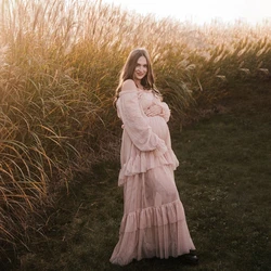 Vestido de maternidad con hombros descubiertos, fotos y volantes