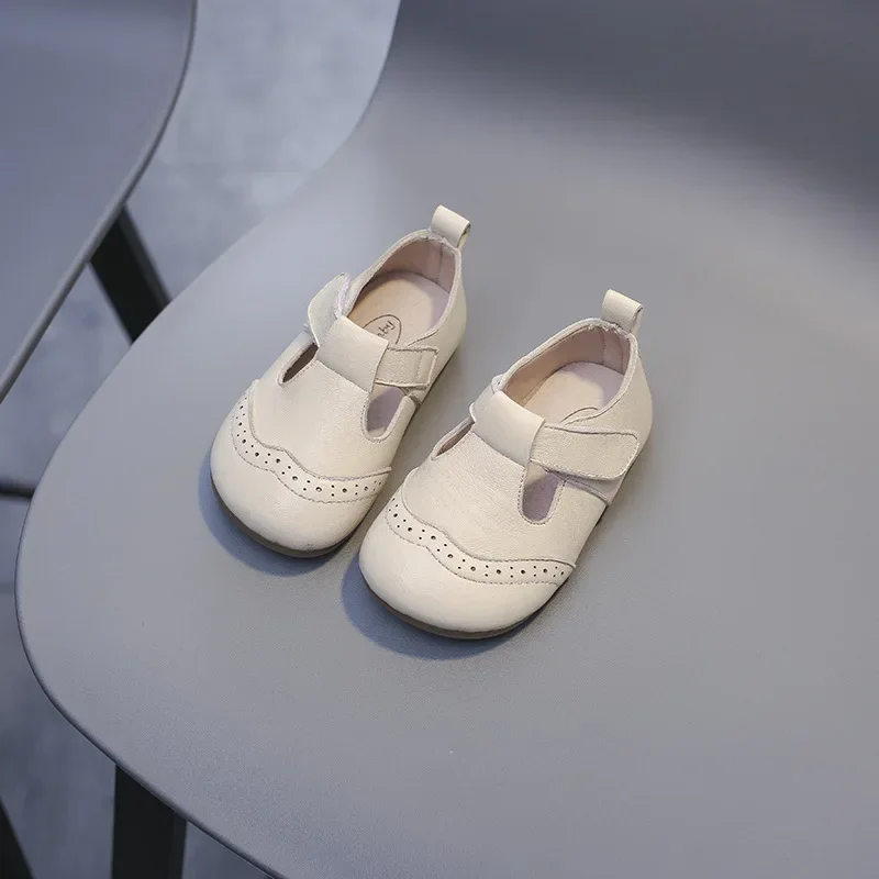 Zapatos de piel para niña – Estilo retro princessa para primavera - imagen 3