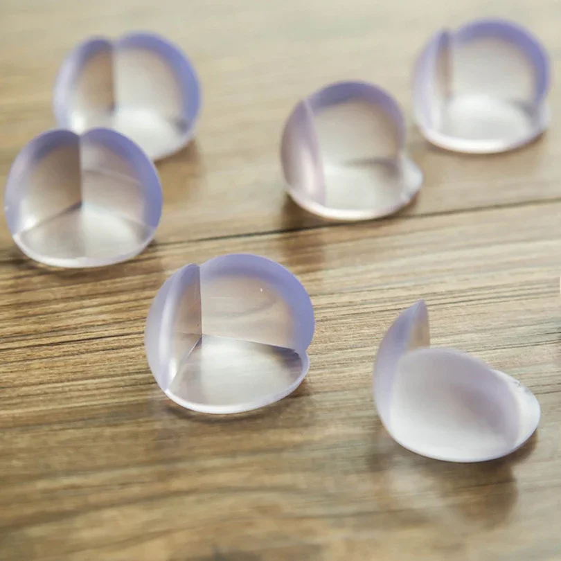 Protector de esquinas anticolisión en silicona para mesas infantiles - imagen 3