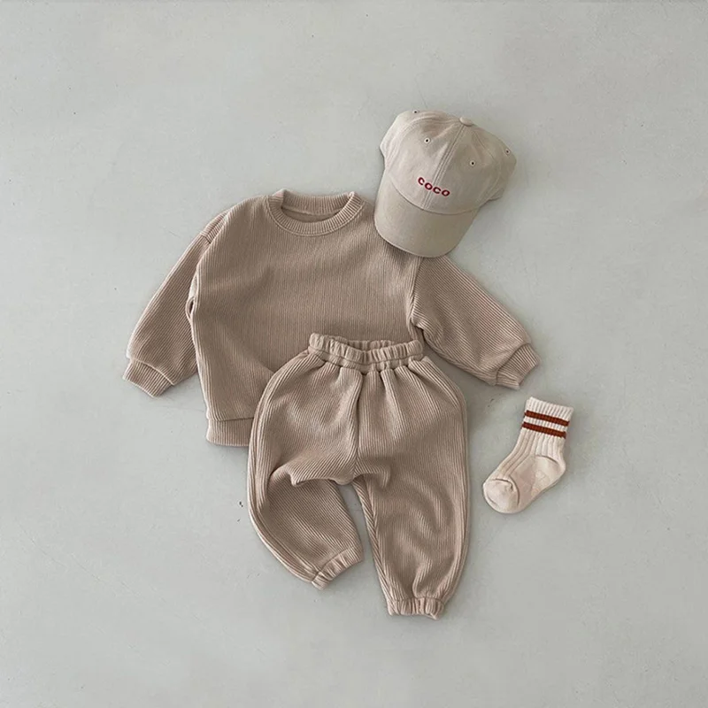 Conjunto en color rosa claro para niña