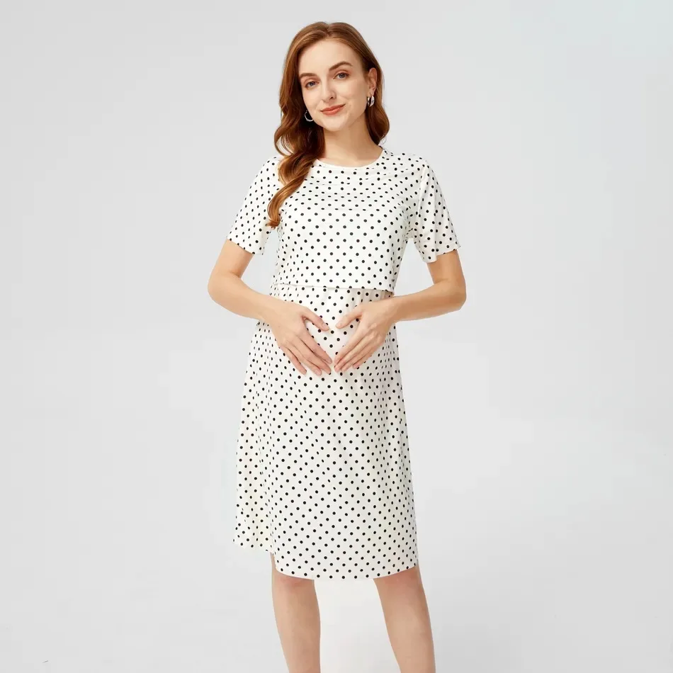Vestido de maternidad con diseño veraniego