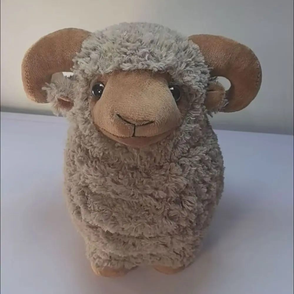 Detalle del peluche relleno, tacto suave