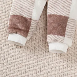 Conjunto de felpa invernal para bebés: top a cuadros y pantalón
