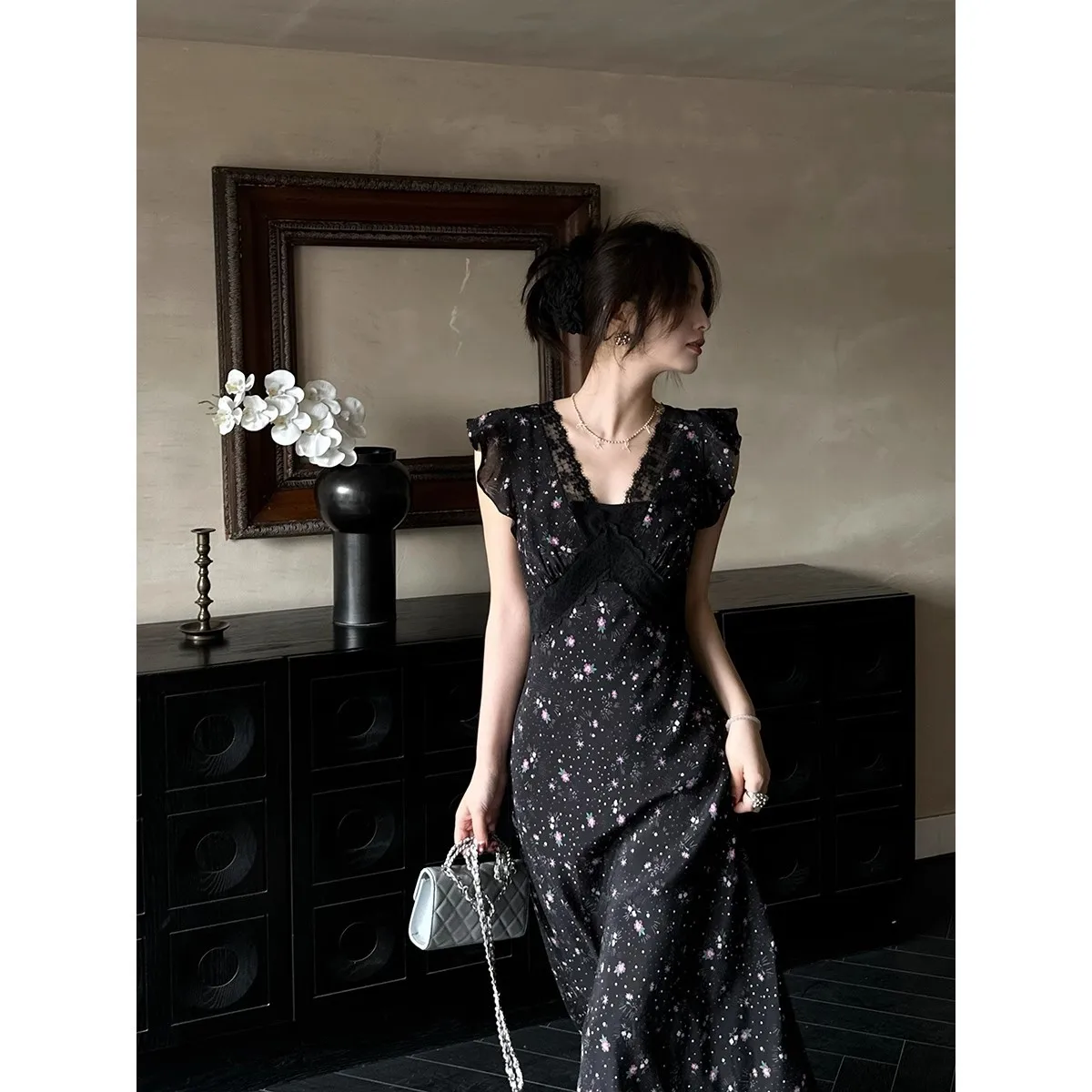 Vestido floral de encaje negro con tirantes para niñas - imagen 4