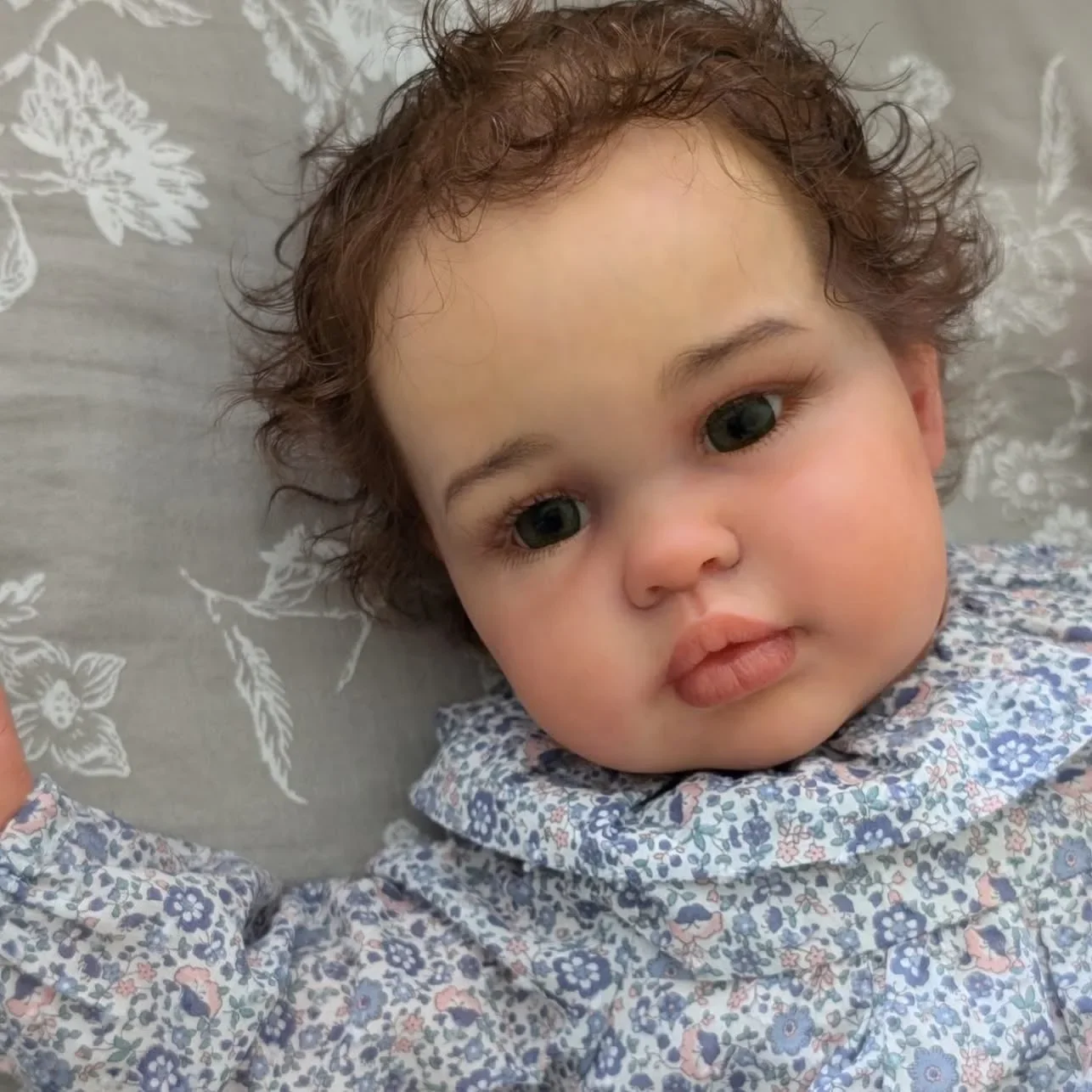 NPK Ellie muñeca bebé realista de pelo injertado tacto suave - imagen 4