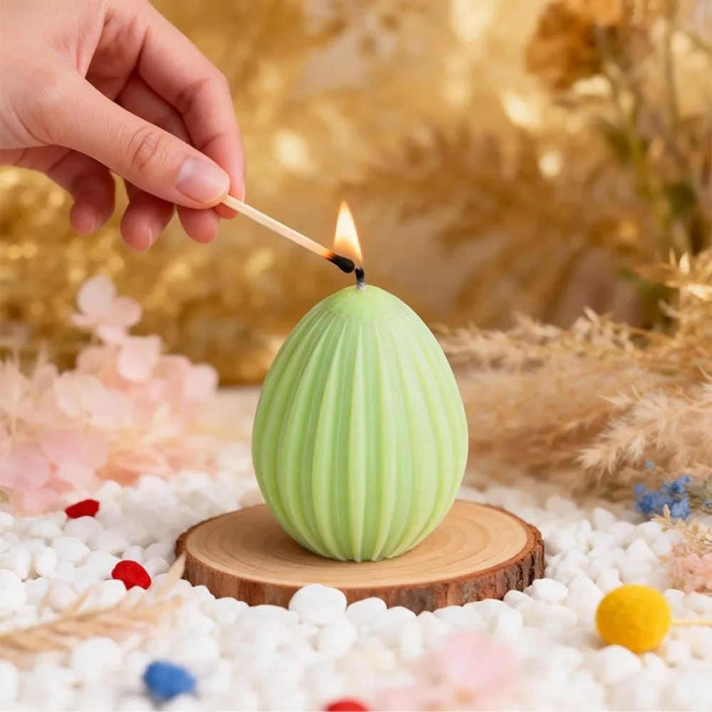 Molde para huevos de Pascua antiadherente con rayas geométricas - imagen 2