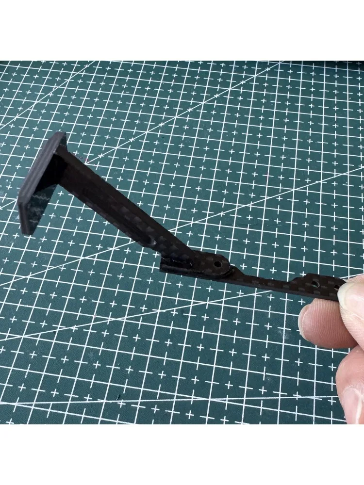 Coche de carreras mini 4x4 casero con freno lateral de carbono