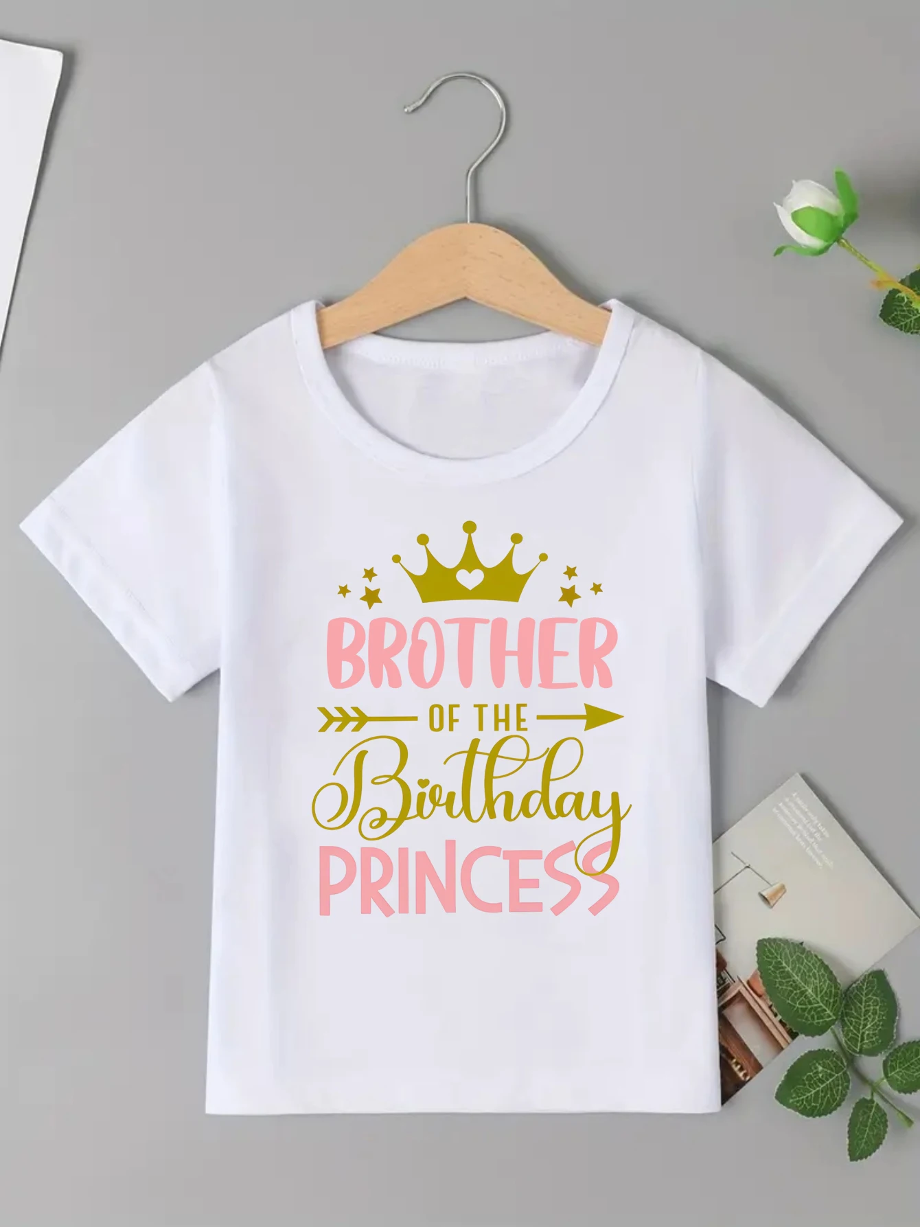 Camiseta niña con corona bordada – Estilo princesita - imagen 5