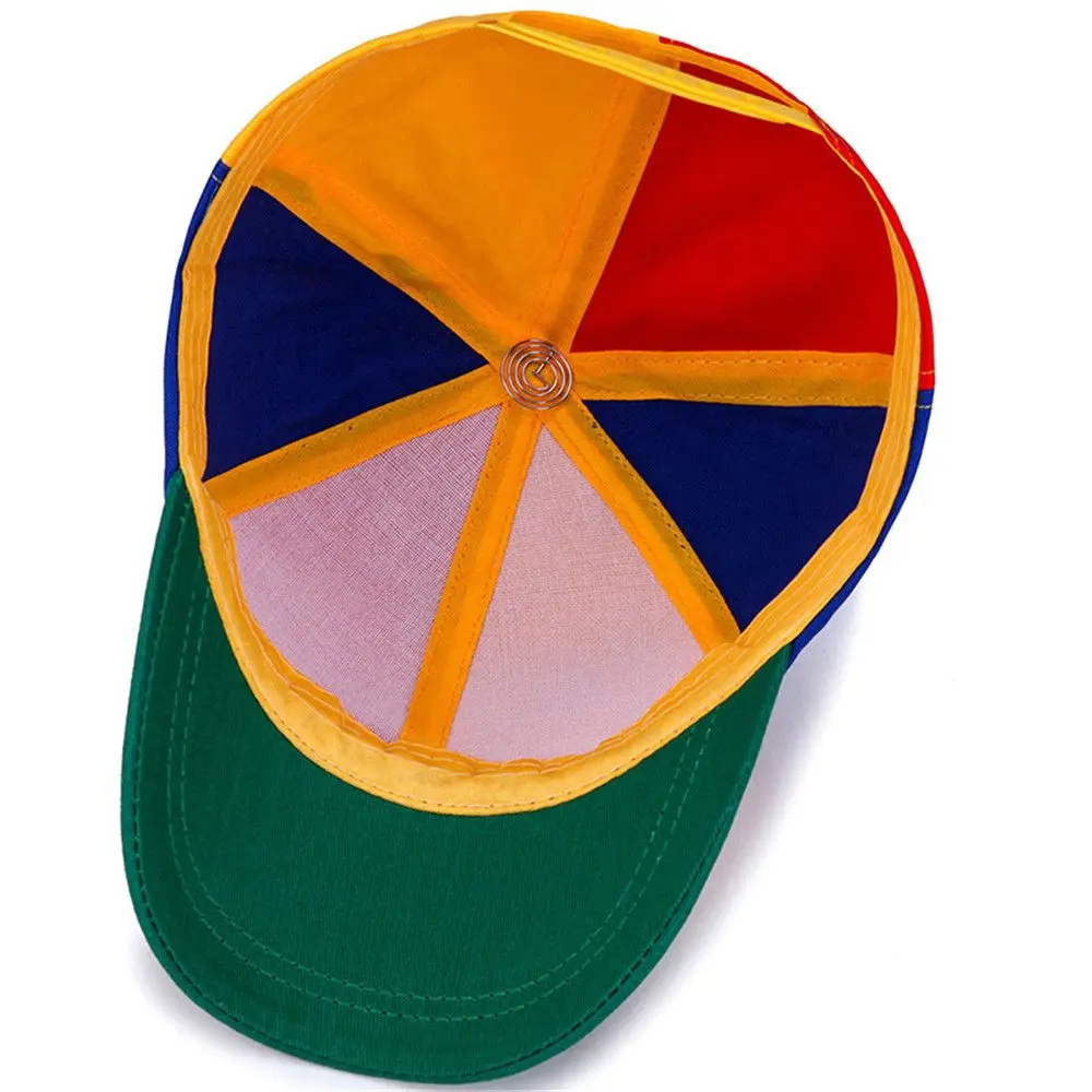 Gorra de béisbol con libélula de bambú arcoíris vista frontal