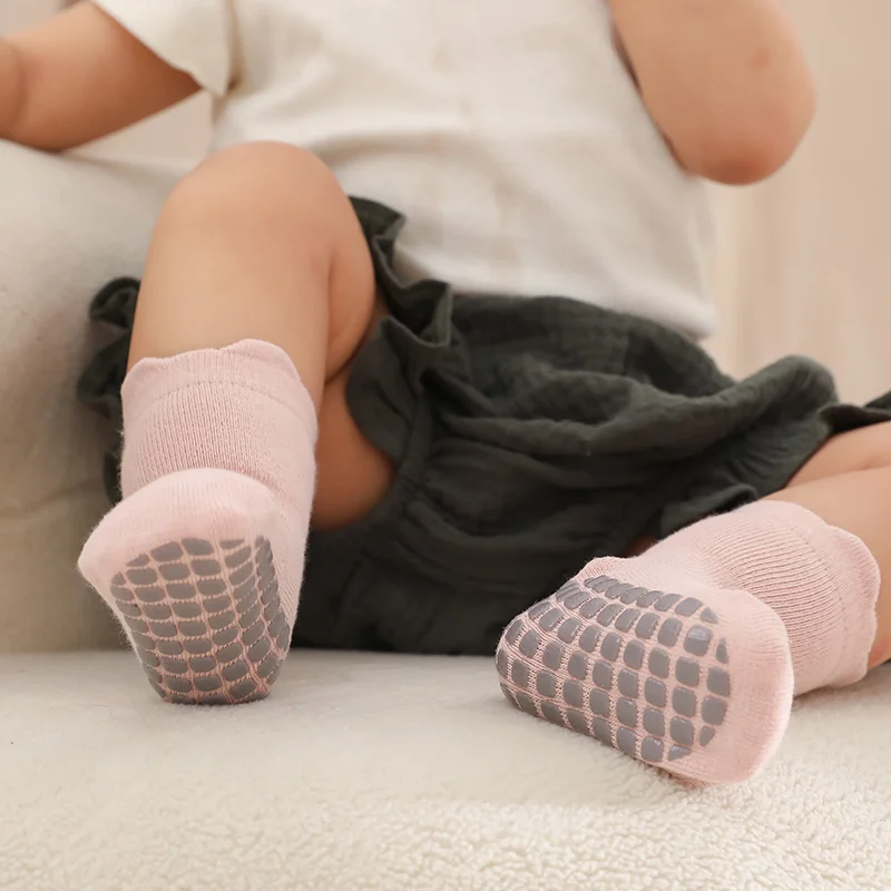 Lawadka Calcetines de algodón con dibujos – antideslizantes para niños - imagen 4