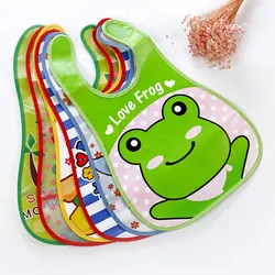 Baberos ajustables impermeables de EVA para bebés con dibujos