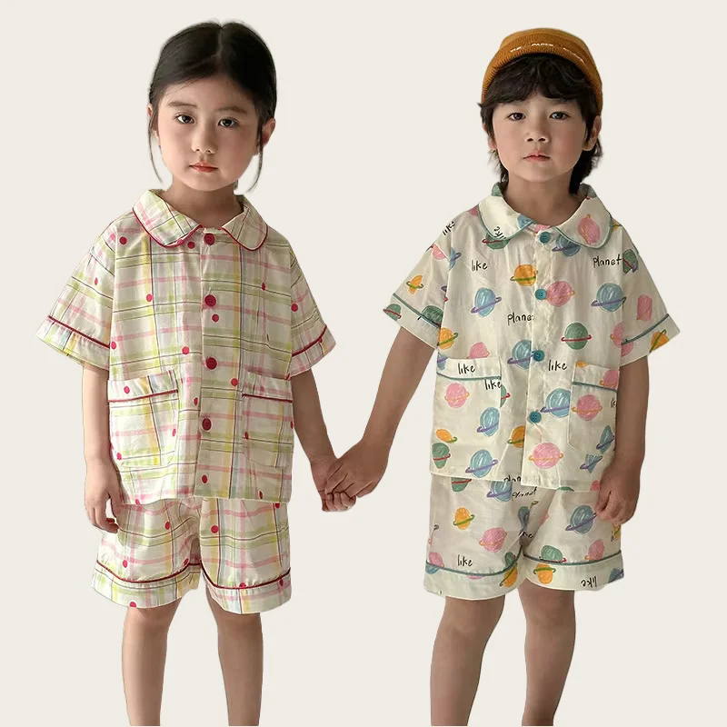 Pijama infantil verano estampado planetario para niños - imagen 4