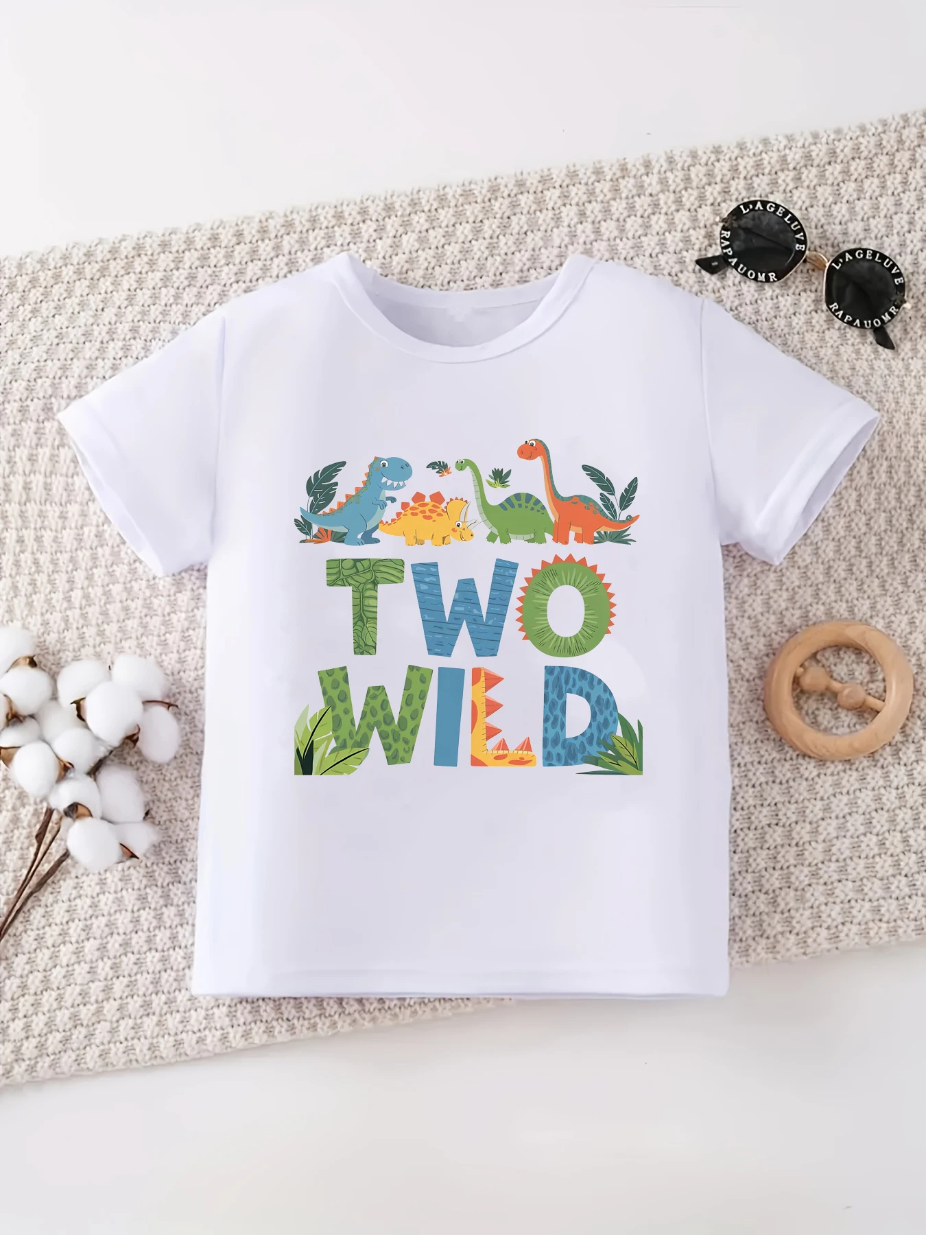 Camiseta personalizada de dinosaurios para cumpleaños infantil - imagen 3