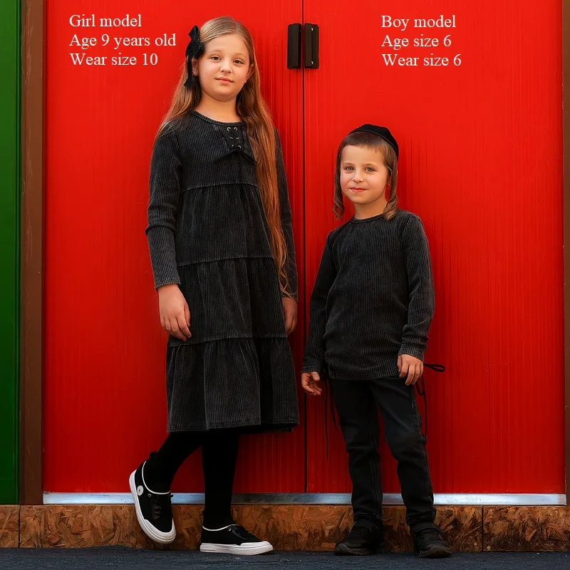 Conjunto negro acanalado con cordón para niña de invierno