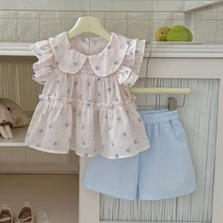 Traje de verano para niña con chaleco y pantalón corto floral