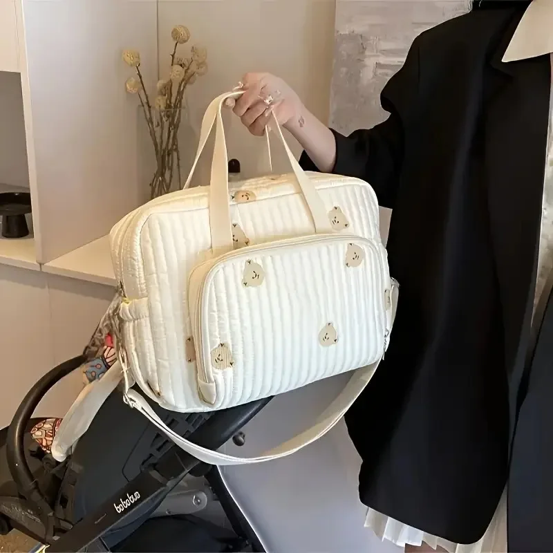 Interior y distribución para llevar accesorios del bebé