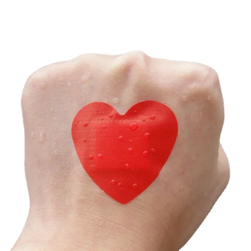 Tiritas infantiles decoradas con corazones – Divertidas y suaves - imagen 2