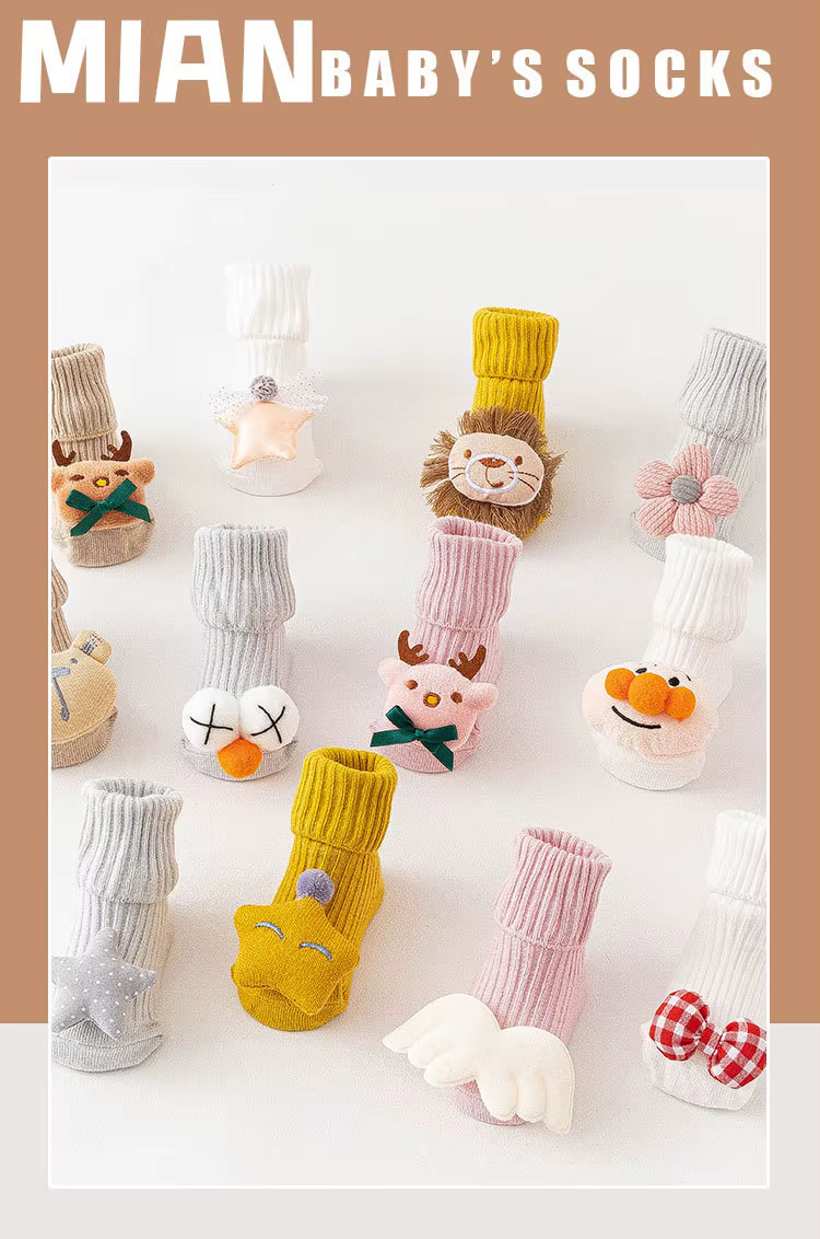 Diseño de muñeca 3D en calcetines para bebé